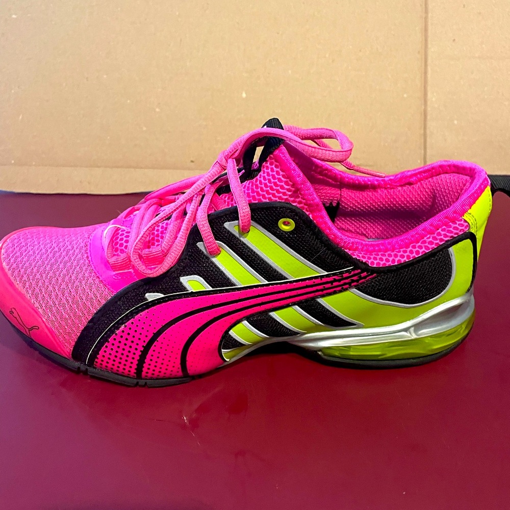 PUMA Womens Sz 7.5 Pink Puma  Sneakers - Women